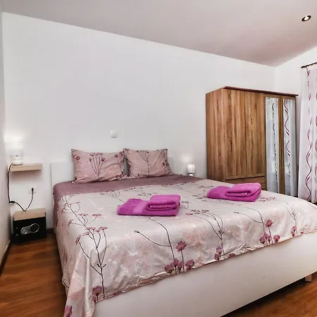 Apartments Amalia Rovinj Exterior photo